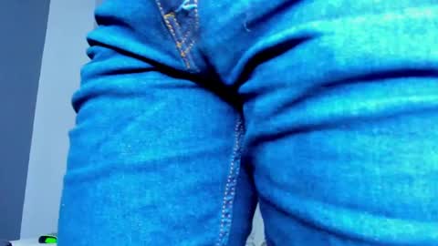 MichaelConnor  online show from January 12, 2025, 3:46 pm