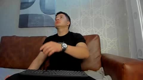 MichaelConnor  online show from January 19, 2025, 1:12 pm