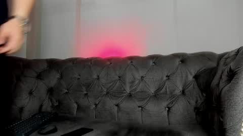 MichaelConnor  online show from February 13, 2025, 12:11 pm