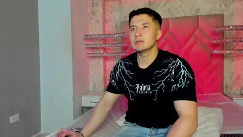 MichaelConnor  online show from February 27, 2025, 12:02 pm