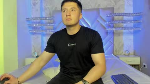 MichaelConnor  online show from February 28, 2025, 3:26 pm