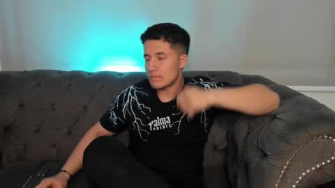 MichaelConnor  online show from March 3, 2025, 4:24 pm