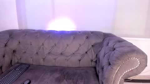 MichaelConnor  online show from March 8, 2025, 12:52 pm