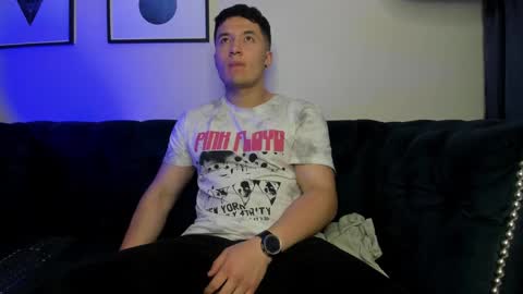 MichaelConnor  online show from March 12, 2025, 12:15 pm