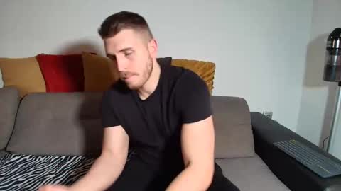 michaelos11 online show from March 18, 2026, 4:32 pm