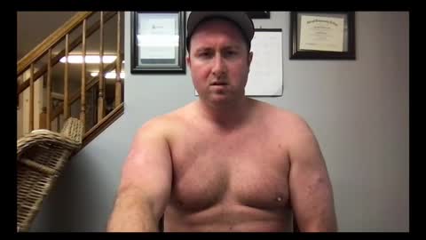 Snapshot of michaelt483 chatting on December 18, 2024, 10:02 pm michaelt483 online show from December 18, 2024, 10:02 pm