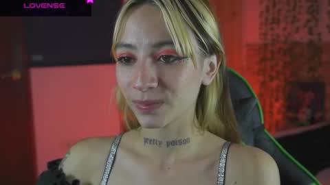 Snapshot of michaelwalkerr chatting on February 18, 2026, 6:37 pm Michael Walkerr online show from February 18, 2026, 6:37 pm