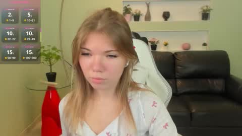 Snapshot of michafox chatting on February 4, 2026, 11:49 am michafox online show from February 4, 2026, 11:49 am