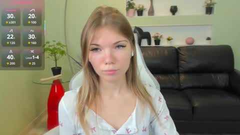 Snapshot of michafox chatting on February 15, 2026, 10:36 am michafox online show from February 15, 2026, 10:36 am