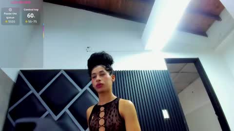 michel_floress online show from April 28, 2026, 11:59 am