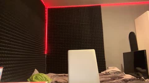 Snapshot of michelemagnetico chatting on September 9, 2025, 8:52 pm michelemagnetico online show from September 9, 2025, 8:52 pm