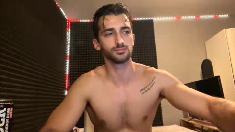 Snapshot of michelemagnetico chatting on September 30, 2025, 11:21 pm michelemagnetico online show from September 30, 2025, 11:21 pm