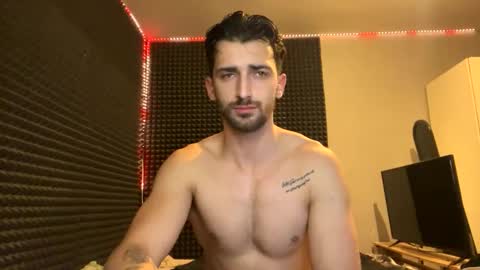 Snapshot of michelemagnetico chatting on November 17, 2025, 9:42 pm michelemagnetico online show from November 17, 2025, 9:42 pm