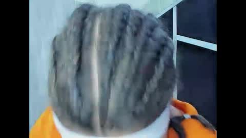 michell_rs online show from February 2, 2025, 10:13 am