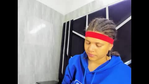 michell_rs online show from February 15, 2025, 4:14 am