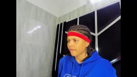 michell_rs online show from February 16, 2025, 11:05 am