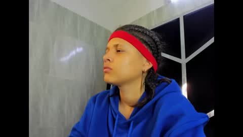 michell_rs online show from February 18, 2025, 1:10 am