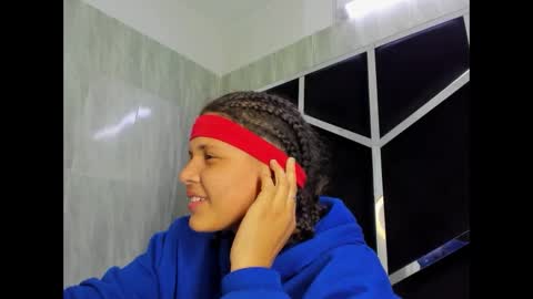 michell_rs online show from February 19, 2025, 9:50 am