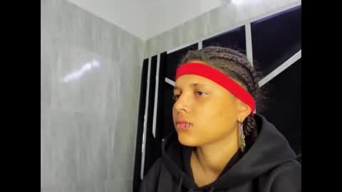 michell_rs online show from February 24, 2025, 12:41 am