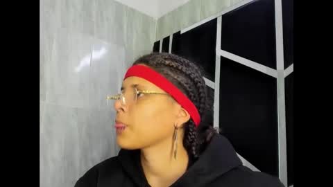 michell_rs online show from March 12, 2025, 7:24 am