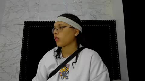 michell_rs online show from September 14, 2025, 3:38 am