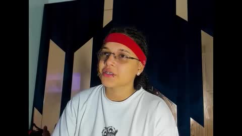 michell_rs online show from September 17, 2025, 4:58 am