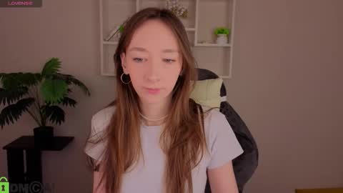 Snapshot of michelle__allen chatting on January 13, 2026, 1:00 am Michelle online show from January 13, 2026, 1:00 am