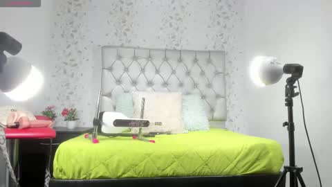 michelle perla online show from October 27, 2025, 6:56 pm