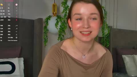 Snapshot of michellehaynes chatting on March 1, 2025, 5:49 pm michelle online show from March 1, 2025, 5:49 pm
