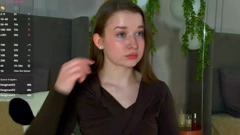 Snapshot of michellehaynes chatting on March 7, 2025, 5:49 pm michelle online show from March 7, 2025, 5:49 pm