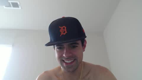 Snapshot of michmark23 chatting on April 19, 2026, 6:10 pm michmark23 online show from April 19, 2026, 6:10 pm