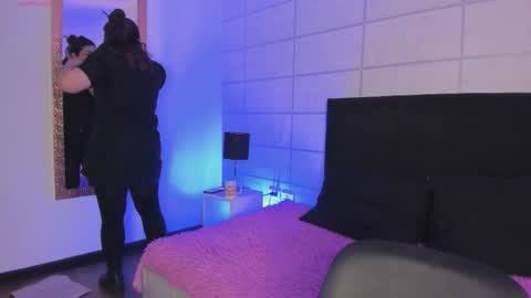 Snapshot of michonne_09 chatting on January 17, 2026, 10:46 pm michonne_09 online show from January 17, 2026, 10:46 pm