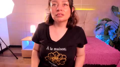 michonne_09 online show from June 15, 2026, 9:17 pm
