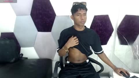 Snapshot of mick_storm chatting on February 6, 2026, 7:06 pm Mick storm online show from February 6, 2026, 7:06 pm