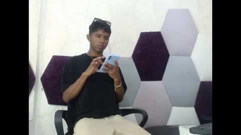 Snapshot of mick_storm chatting on February 17, 2026, 7:09 pm Mick storm online show from February 17, 2026, 7:09 pm