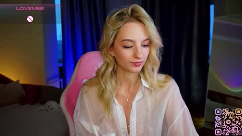 Snapshot of mickeydior chatting on October 11, 2025, 12:47 pm mickeydior online show from October 11, 2025, 12:47 pm