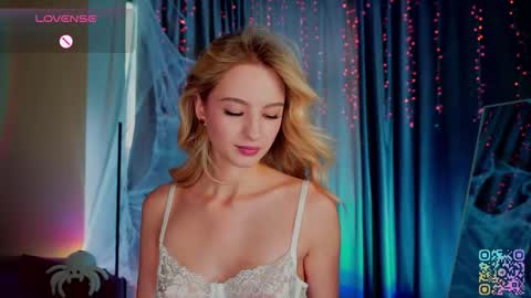 Snapshot of mickeydior chatting on October 26, 2025, 12:22 pm mickeydior online show from October 26, 2025, 12:22 pm