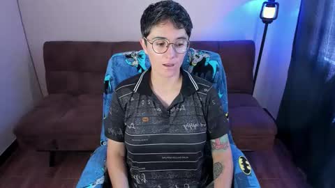 Snapshot of midnight07_ chatting on January 9, 2026, 3:26 pm Blue online show from January 9, 2026, 3:26 pm