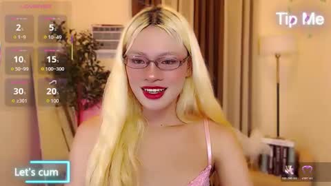 Snapshot of midnight_muse_18 chatting on May 7, 2026, 5:07 pm Marie Antoinette online show from May 7, 2026, 5:07 pm