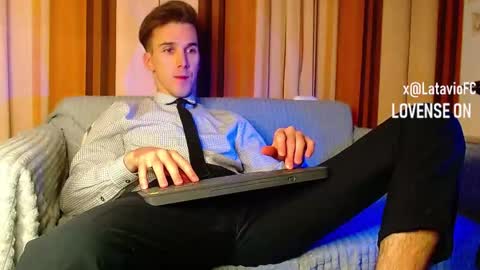 Snapshot of midnighter__ chatting on November 24, 2025, 9:03 pm Alexey or just Alex online show from November 24, 2025, 9:03 pm