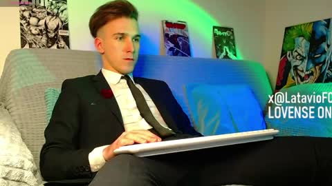 Snapshot of midnighter__ chatting on April 12, 2026, 2:27 am Alexey or just Alex online show from April 12, 2026, 2:27 am