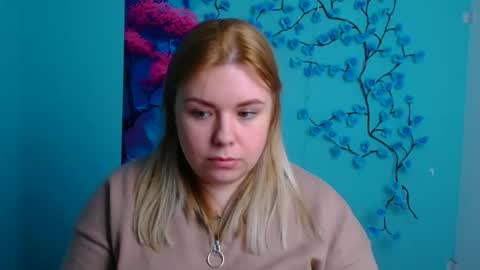 Mariana online show from December 2, 2025, 12:10 pm