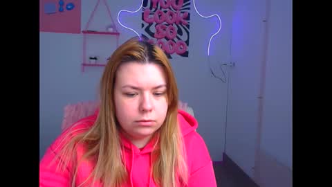 Snapshot of midnightmariana chatting on January 19, 2026, 6:17 am Mariana online show from January 19, 2026, 6:17 am