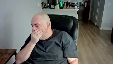 Snapshot of midnightmoonlight777 chatting on January 10, 2026, 1:51 am midnightmoonlight777 online show from January 10, 2026, 1:51 am