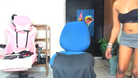 lydia follow me on ig at shortgirl 406 online show from November 22, 2025, 3:22 pm