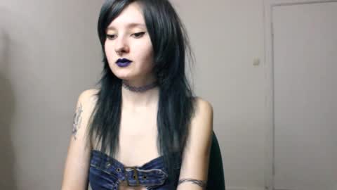 Snapshot of midnightsiren chatting on November 4, 2025, 9:25 pm midnightsiren online show from November 4, 2025, 9:25 pm