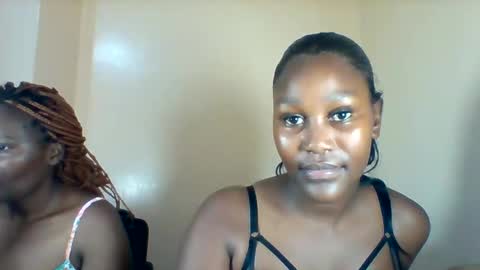 Snapshot of midnightt_tease chatting on October 17, 2025, 7:05 pm midnightt_tease online show from October 17, 2025, 7:05 pm