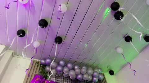 midory_ online show from November 13, 2025, 4:55 am