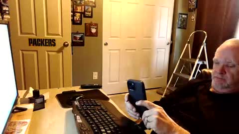 midwestdad09 online show from October 30, 2025, 3:13 pm