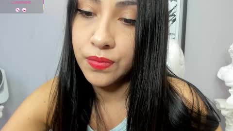 Snapshot of miel_latina chatting on November 22, 2025, 9:25 pm miel online show from November 22, 2025, 9:25 pm